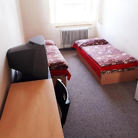 Ubytovna Pod Mostem Ostrava Kültér fotó