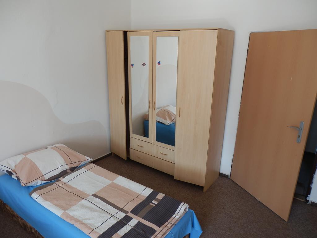 Ubytovna Pod Mostem Ostrava Szoba fotó